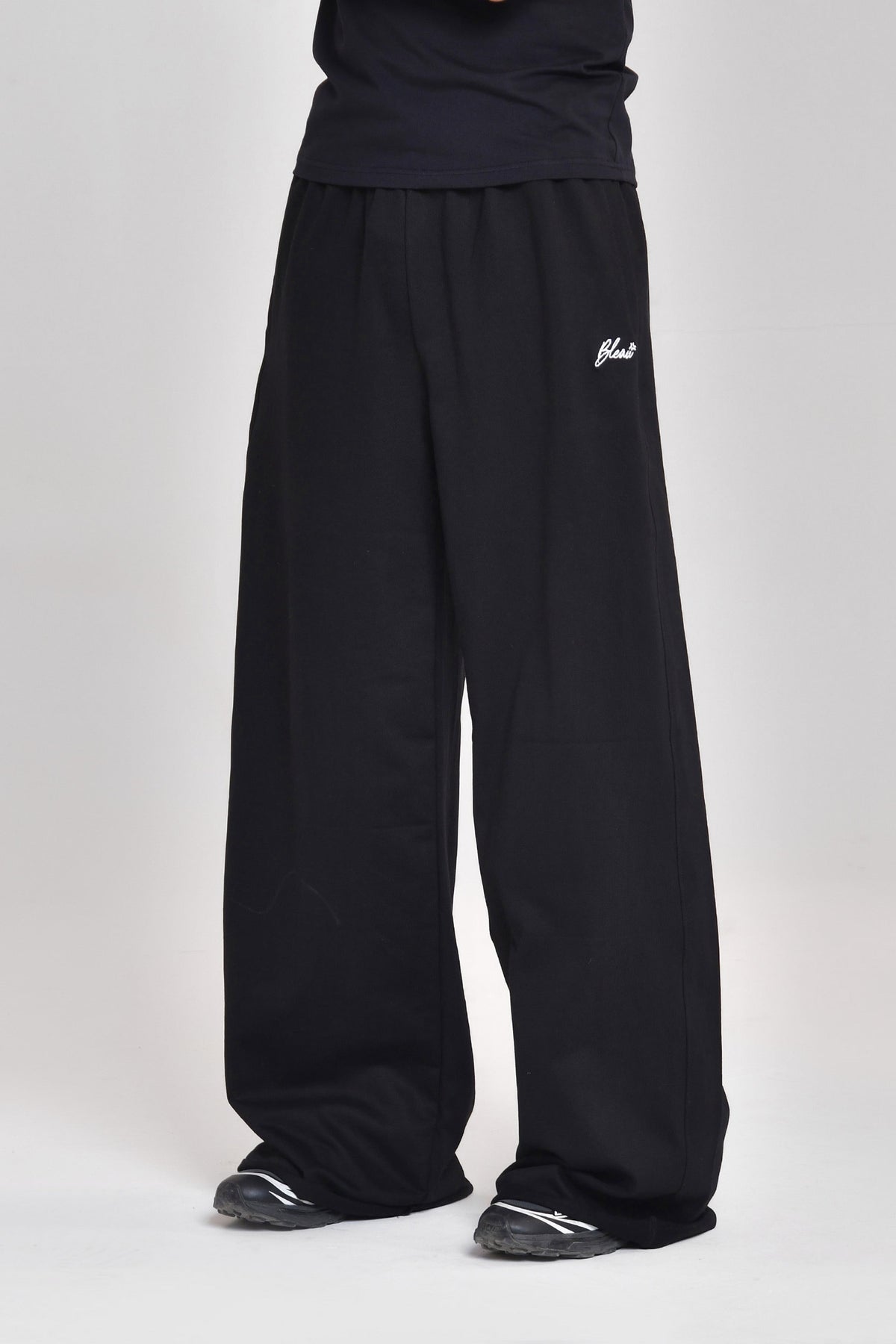 Essential Wide-Leg Relaxed Trousers