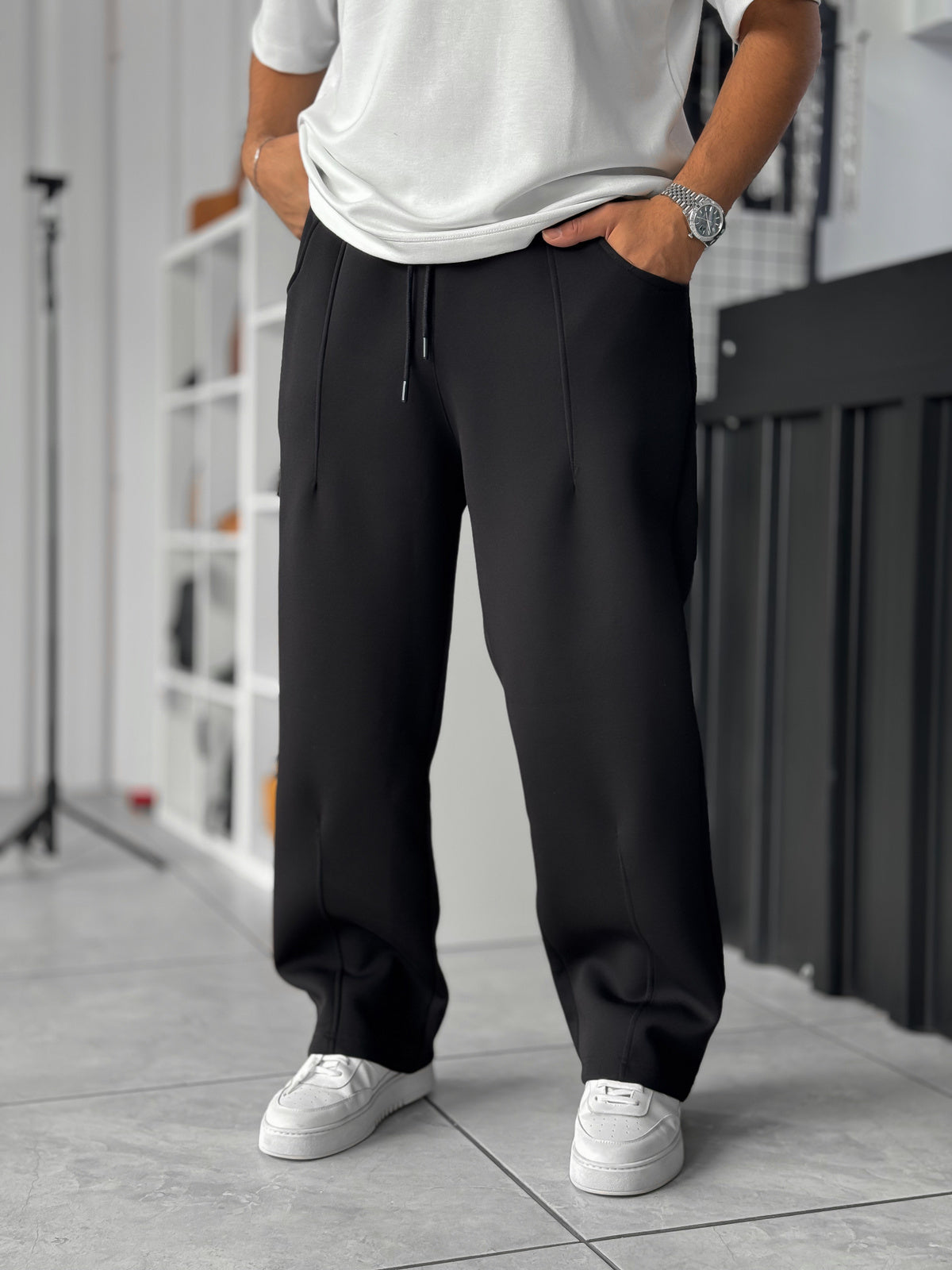 Sculpted Seam Relaxed Trousers