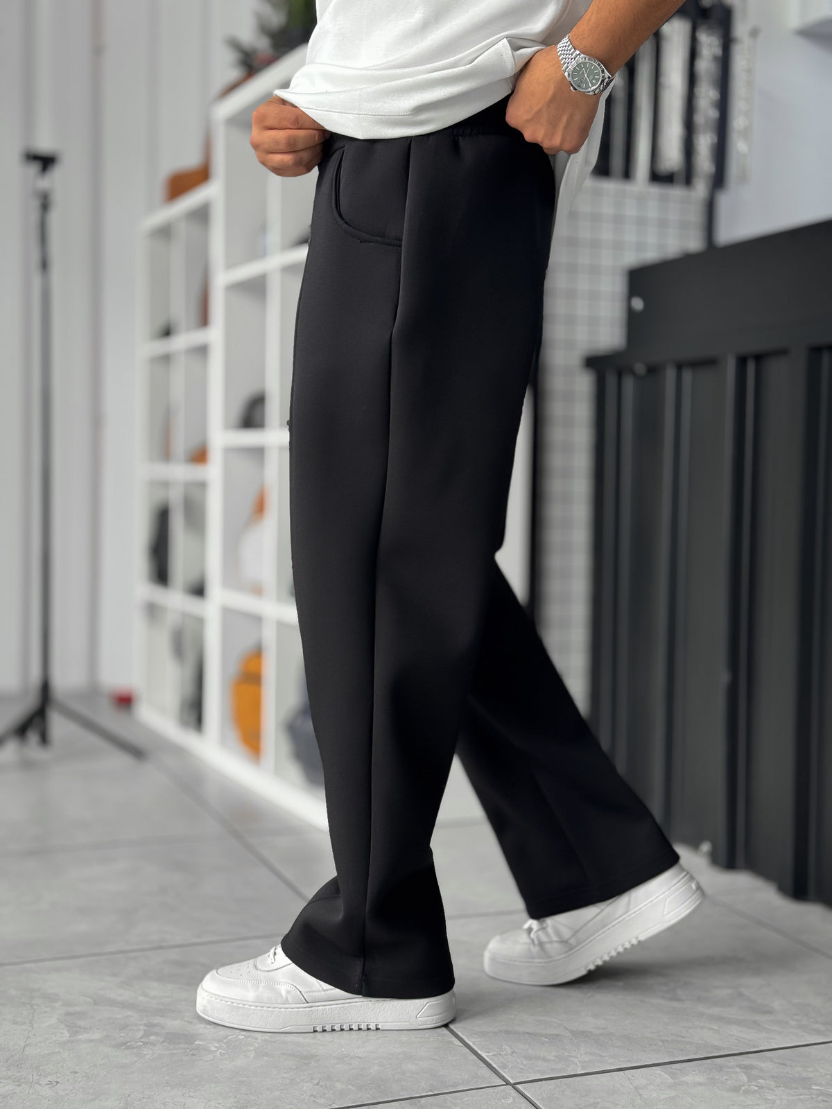 Sculpted Seam Relaxed Trousers